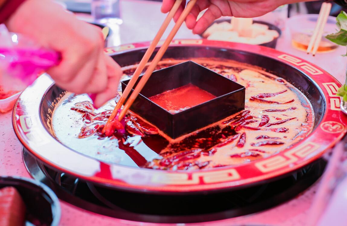 邢臺開火鍋加盟店，一定要選對口味和類型