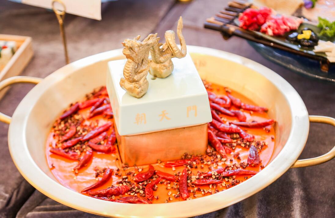 泊頭開火鍋加盟店，怎樣管理前廳和后廚？