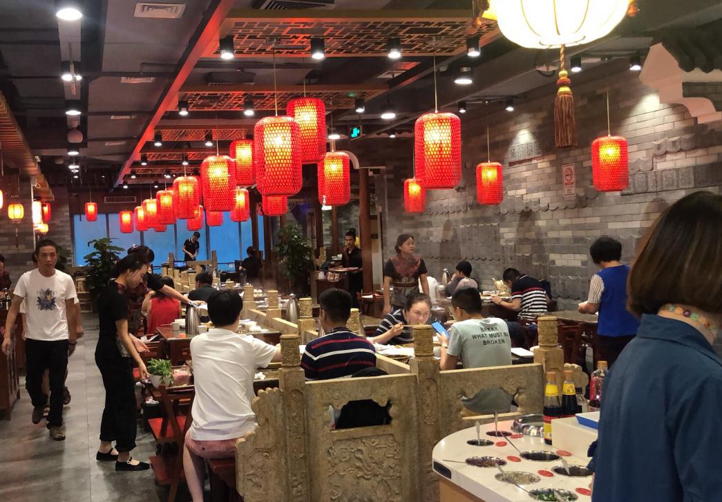 疫情期間門店生意冷清？看看這家火鍋店是怎么做的！