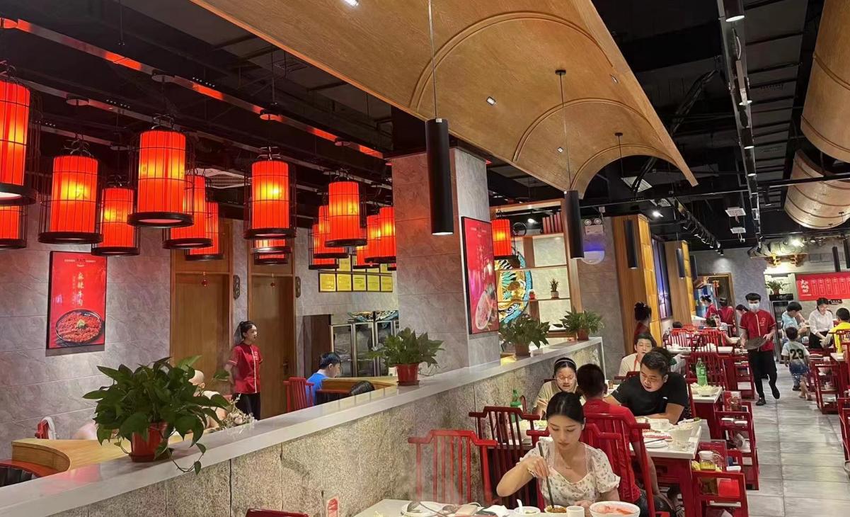 傳統火鍋店和市井火鍋店的區別在哪里？