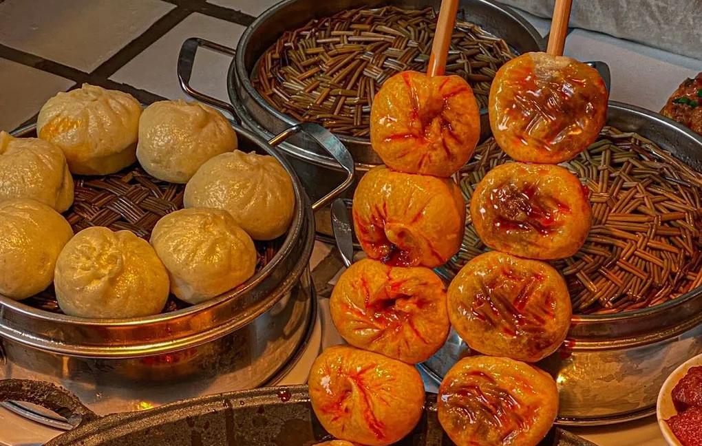 另類網(wǎng)紅吃法，火鍋包子的制作方法！